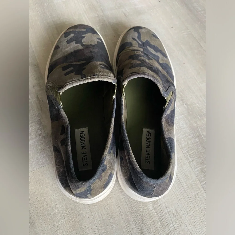 Steve Madden suede camp slip-on sneakers | size 8.5 - Picture 3 of 5
